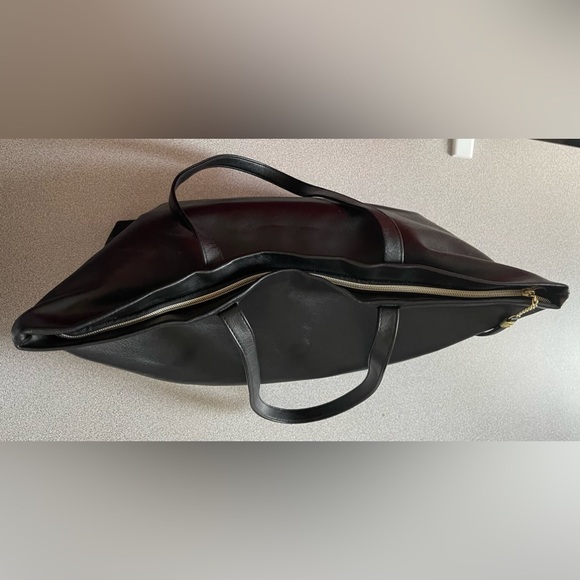 Donna Karan Cosmetics Black Zippered Tote Bag - Picture 5 of 14